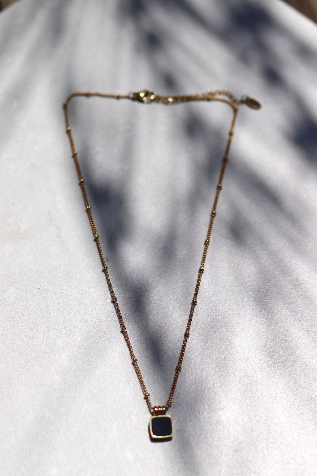 Dee Necklace Black