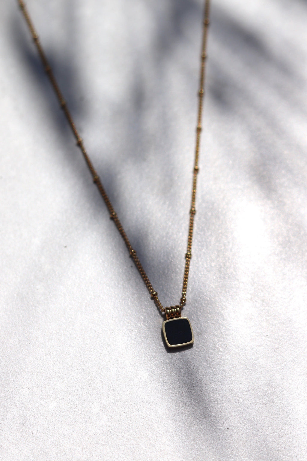 Dee Necklace Black