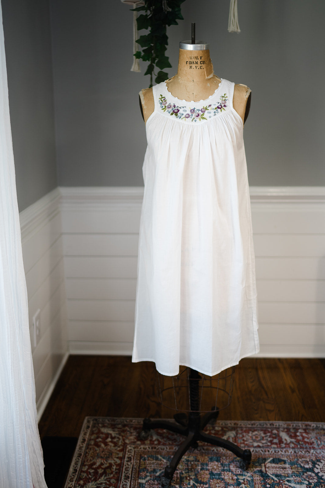 Rosebud Nightgown - Purple