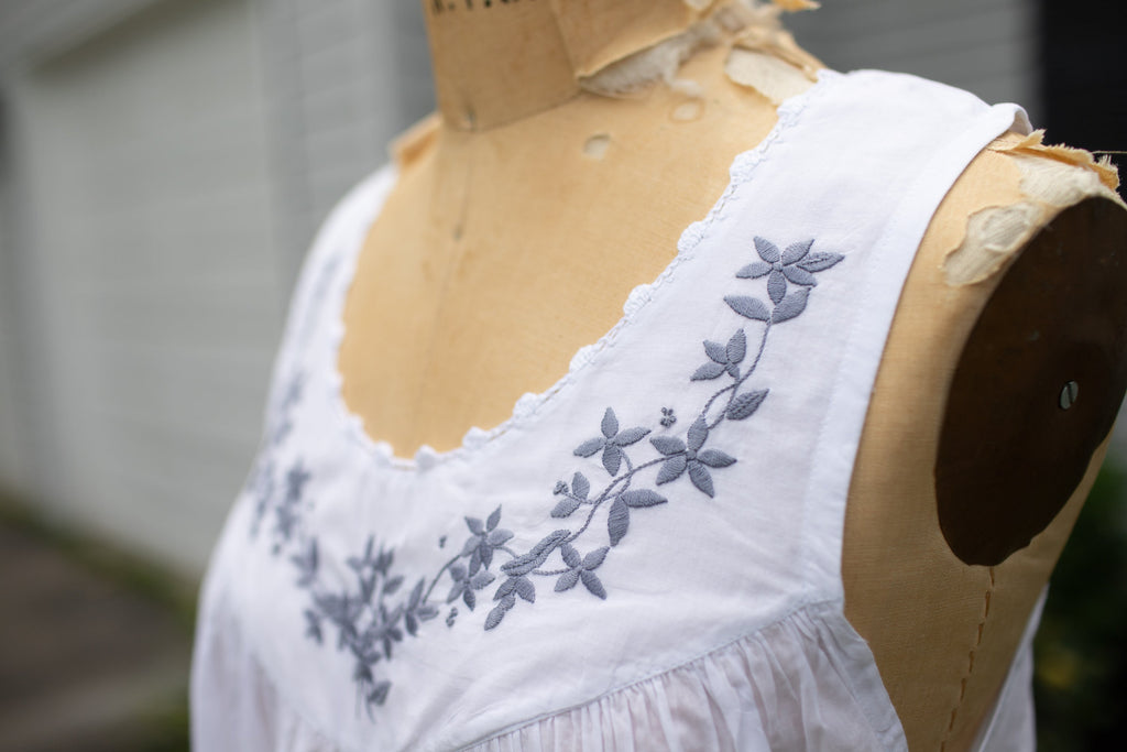The Sarah Garland Nightgown - Grey