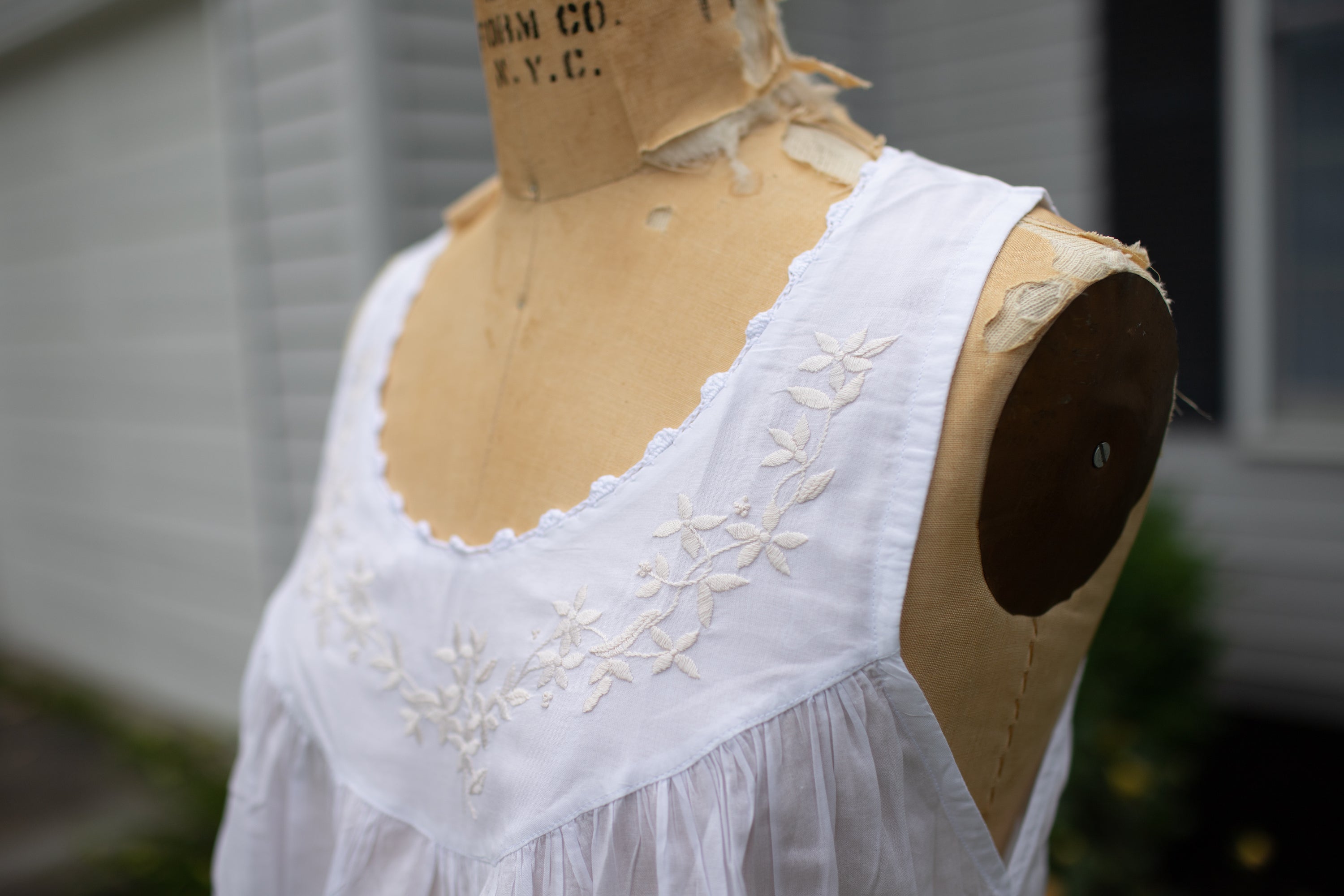 The Sarah Garland Nightgown - Ecru